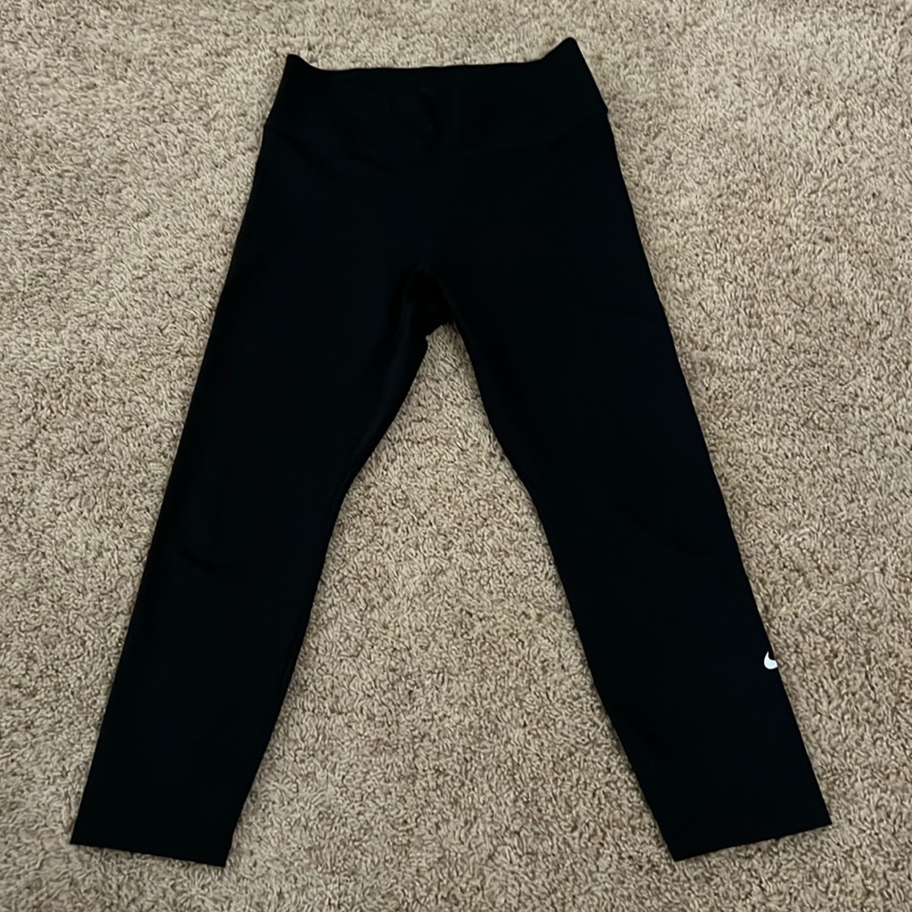 Nike dry fit size medium